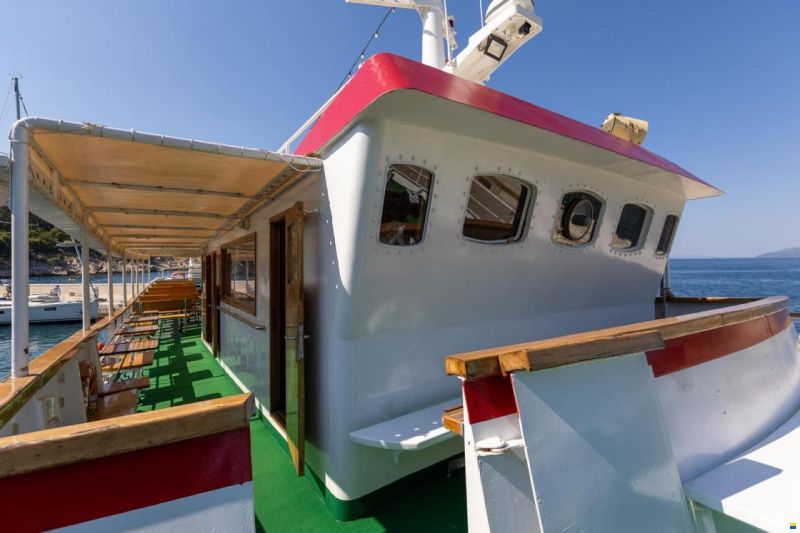 VOGA PASSENGER TOURIST SHIP