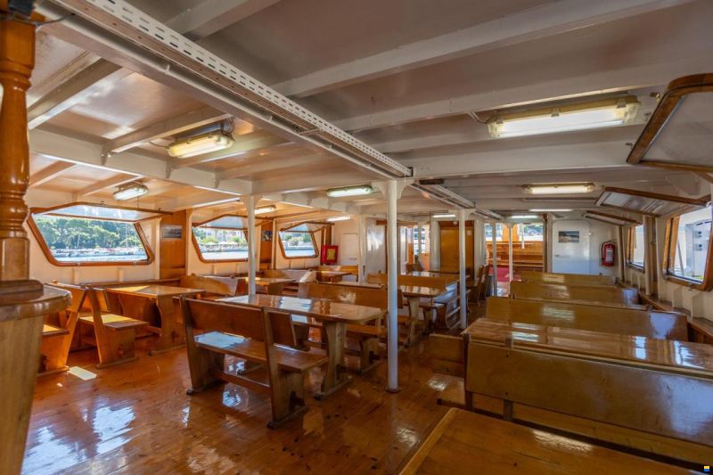 VOGA PASSENGER TOURIST SHIP