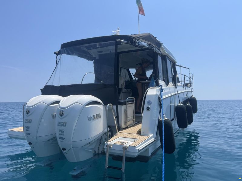 Jeanneau Merry Fisher 895 Série 2