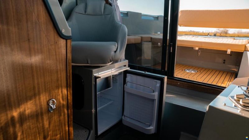 Manara 775 Pilothouse Pleasure