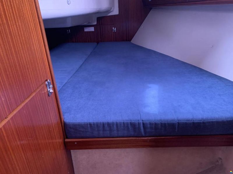 Bavaria 32