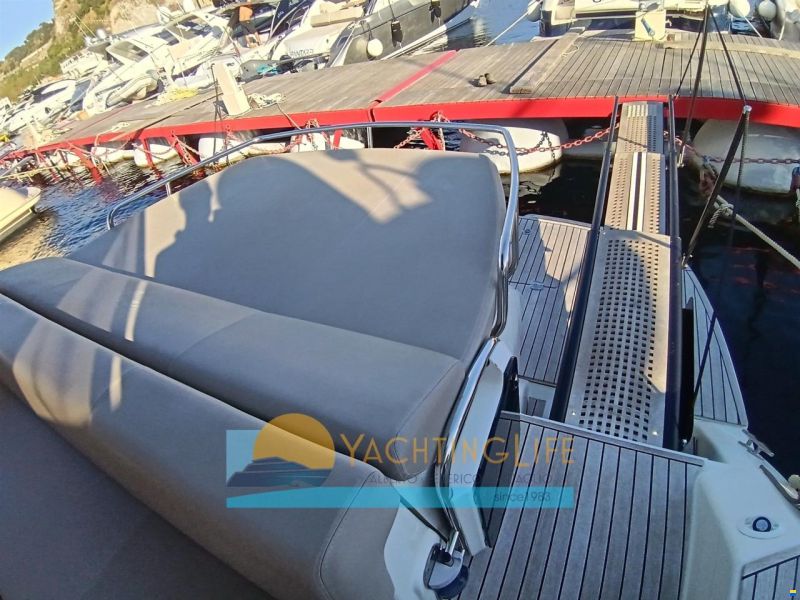 Cranchi M44 HT
