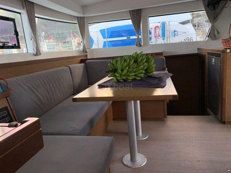 Lagoon 40