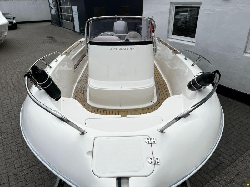Atlantic Yachts 635 WA, Mariner F150 EFI