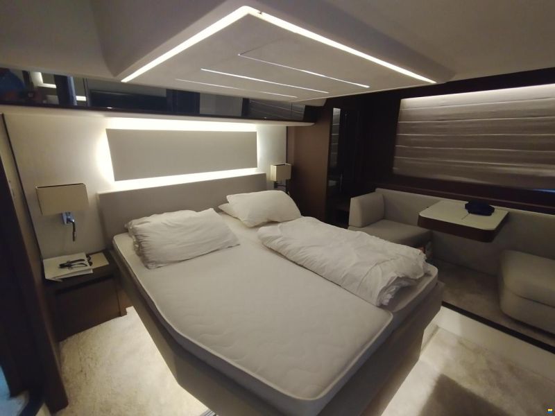 Prestige 590