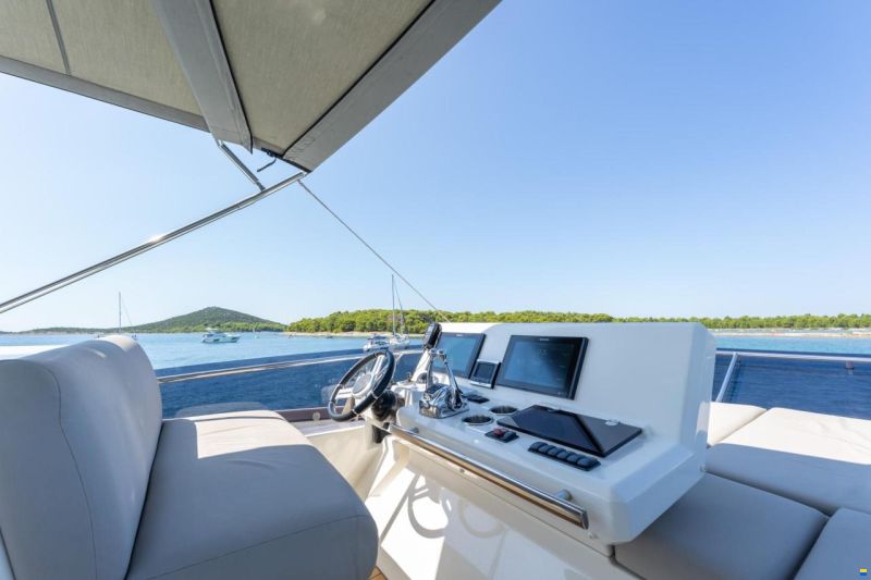 Prestige 590