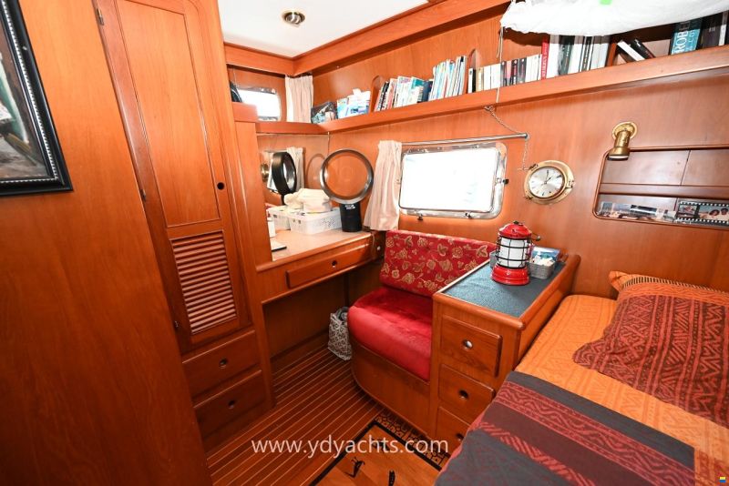 Marine Trader 44 Sundeck