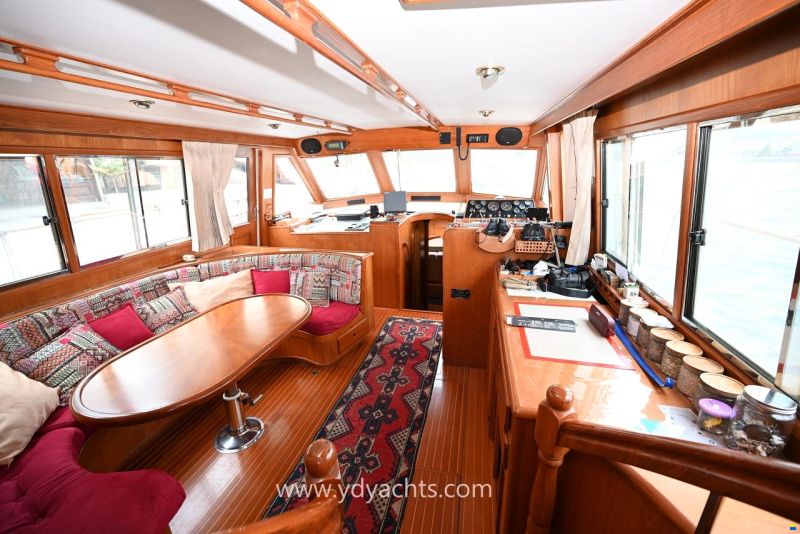 Marine Trader 44 Sundeck
