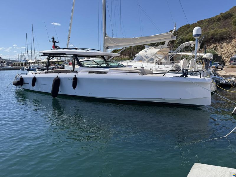 Axopar 45 Sun-Top