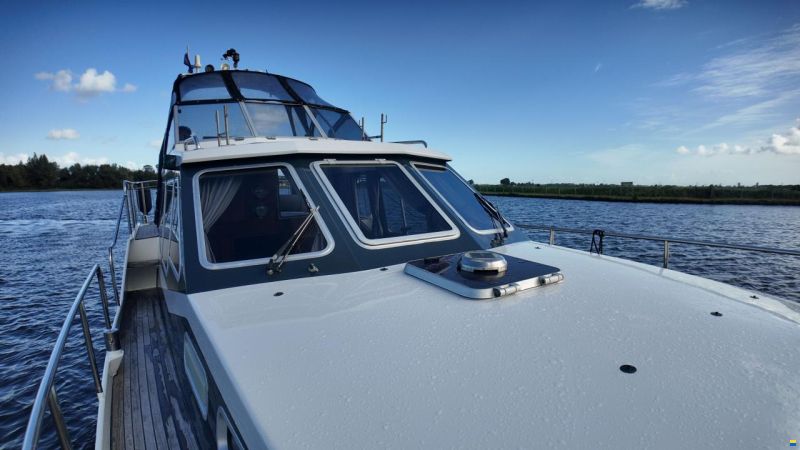 Linssen 35SE
