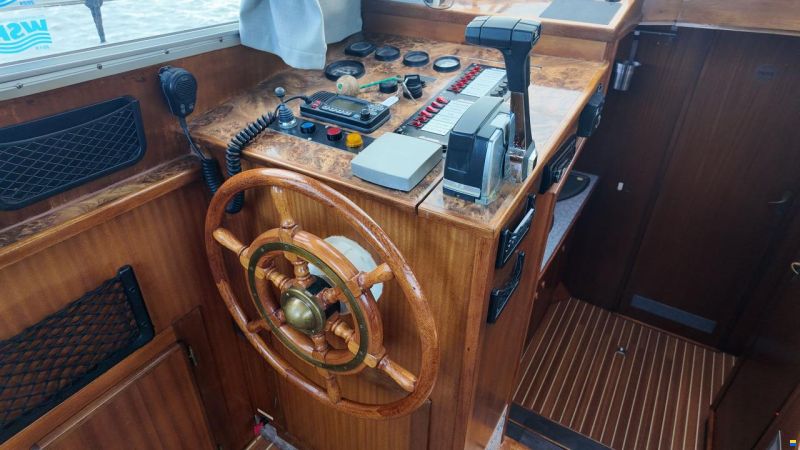 Linssen 35SE