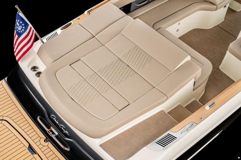 Chris Craft Sportster 28