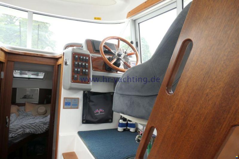 Nimbus 340 Commander