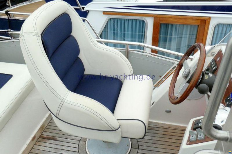 Nimbus 340 Commander