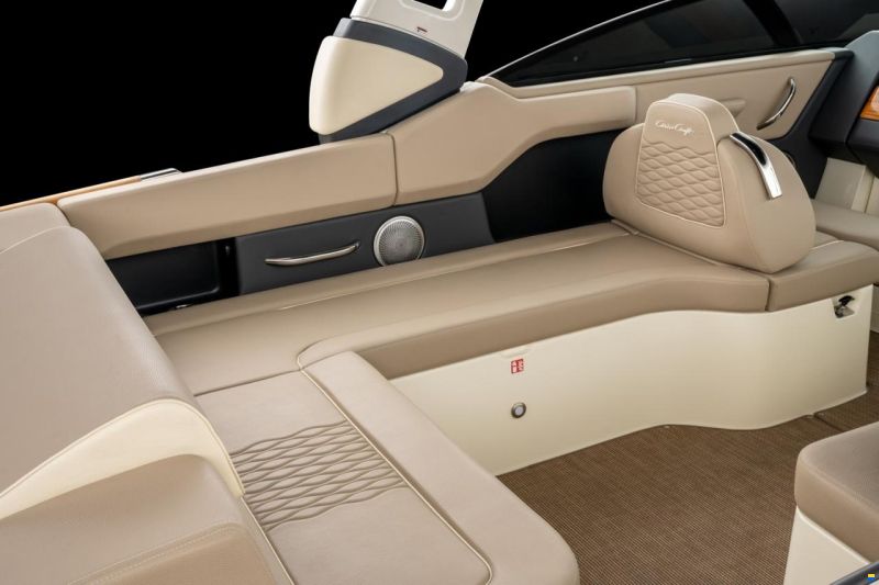 Chris Craft Sportster 28 Outboard