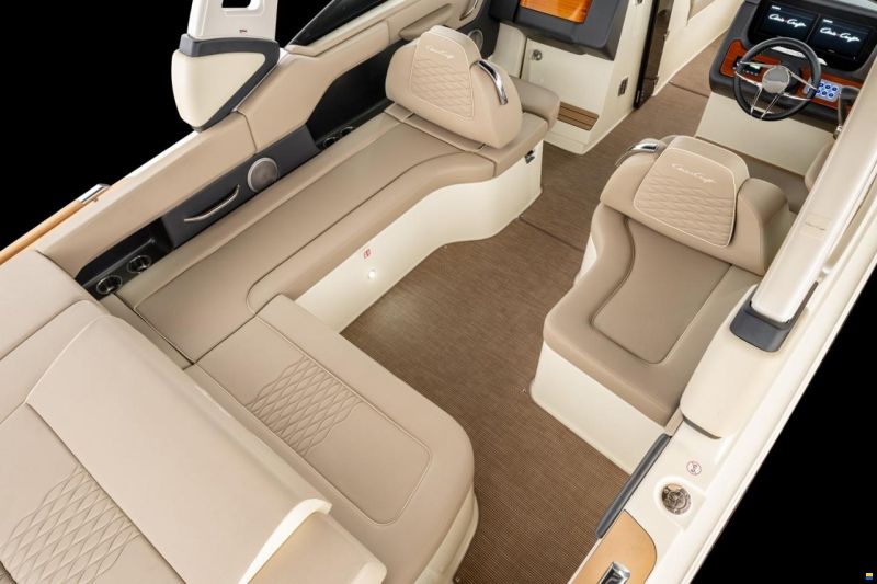 Chris Craft Sportster 28 Outboard