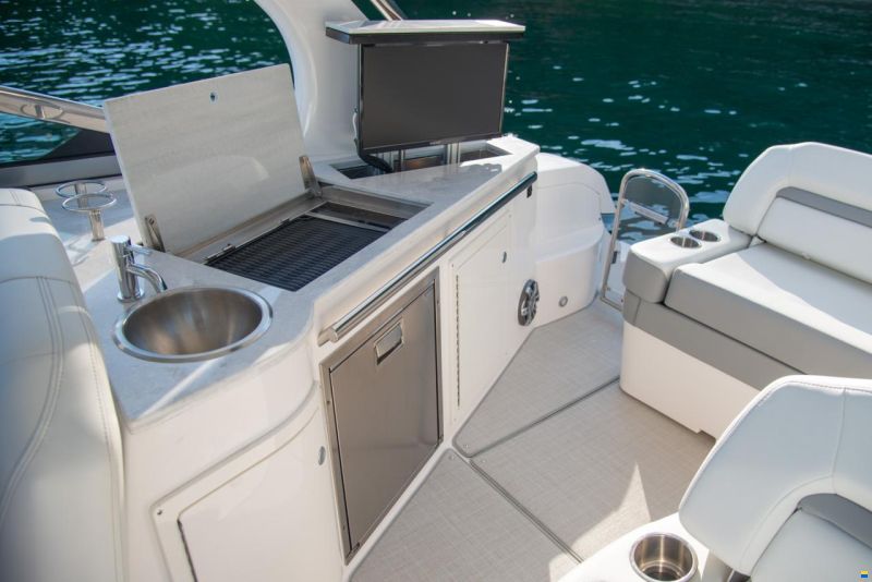 Regal 33 Express