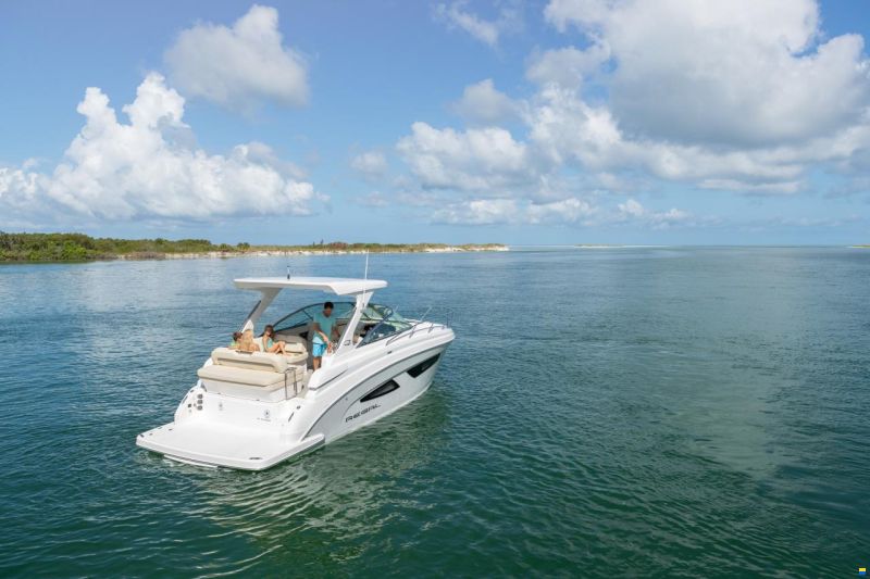 Regal 33 Express