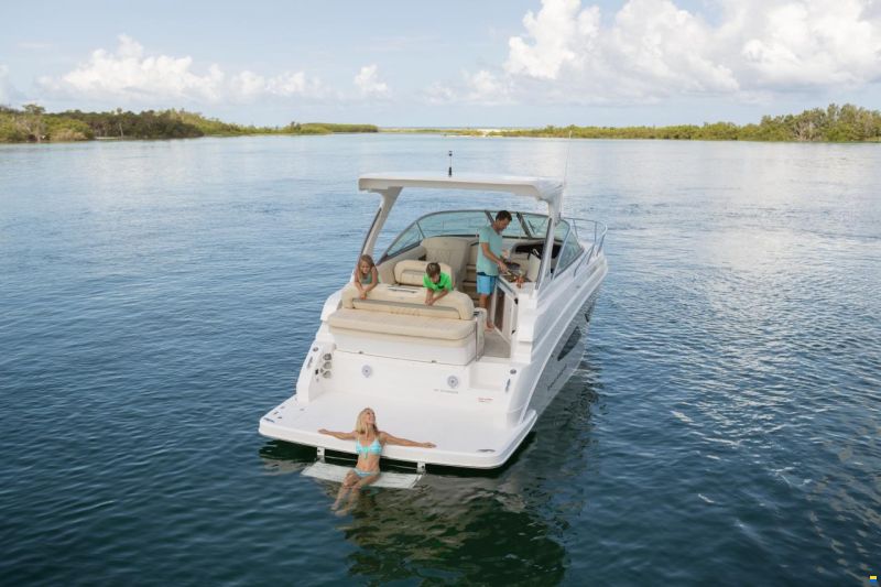 Regal 33 Express