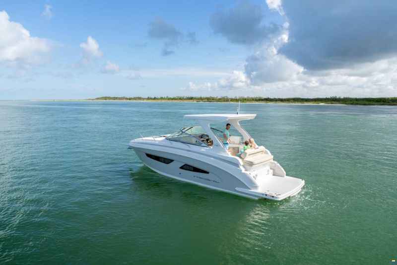 Regal 33 Express