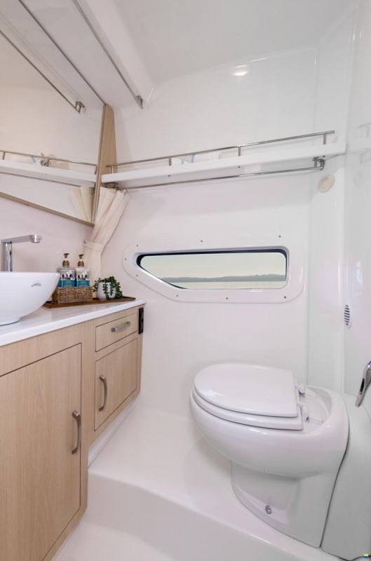 Regal 33 Express