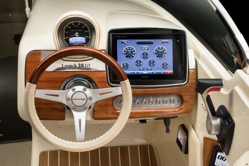 Chris Craft Launch 28 GT Surf