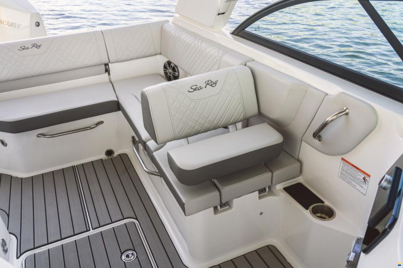 Sea Ray SDX 230 Outbaord Europe