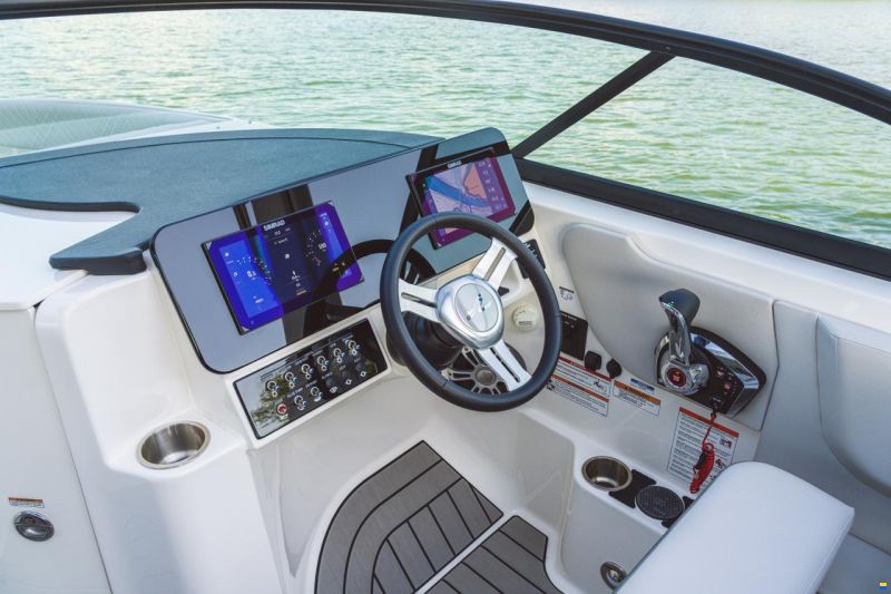 Sea Ray SDX 230 Outbaord Europe