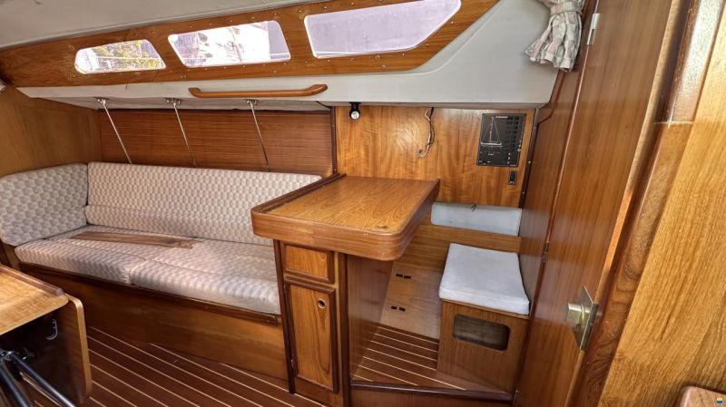 Jeanneau Sunlight 30