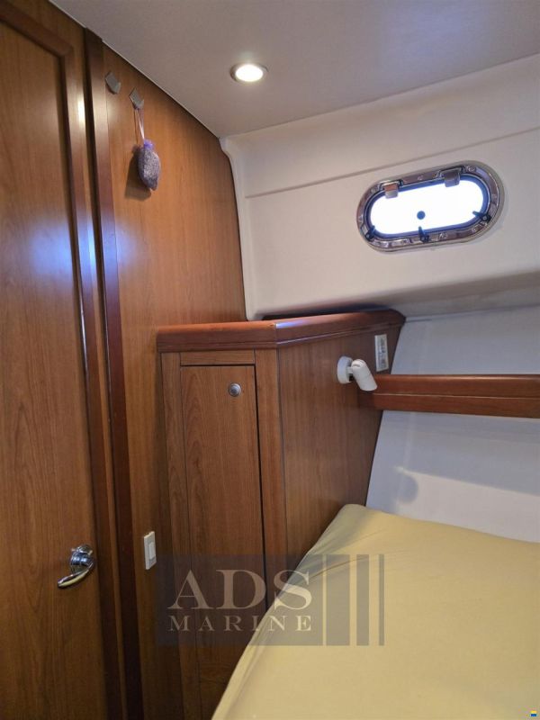 Mainship 34