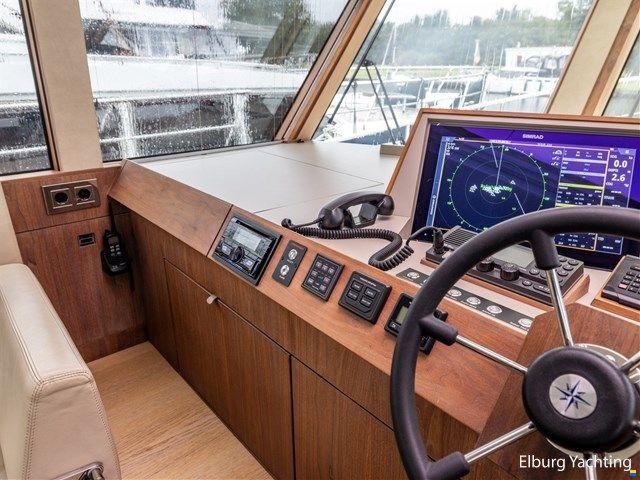Explorer 50 - Pilot Yacht