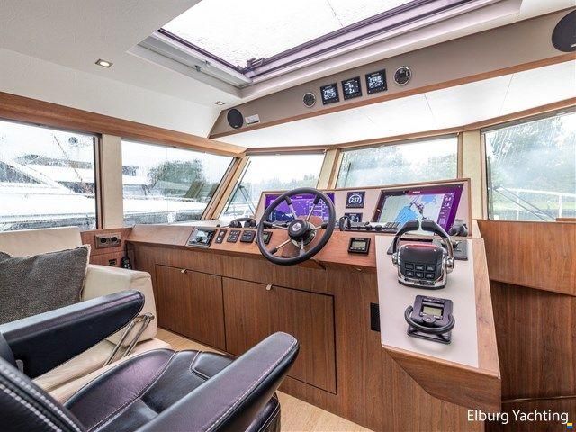 Explorer 50 - Pilot Yacht