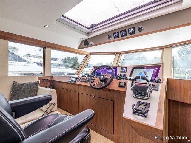 Explorer 50 - Pilot Yacht