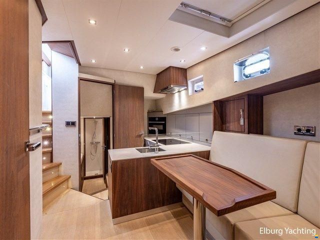 Explorer 50 - Pilot Yacht