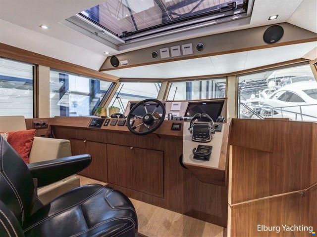 Explorer 50 - Pilot Yacht