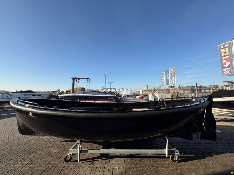 Stormer Lifeboat 75