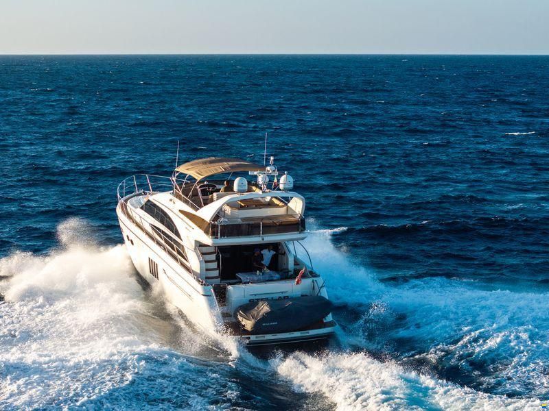 Princess 62