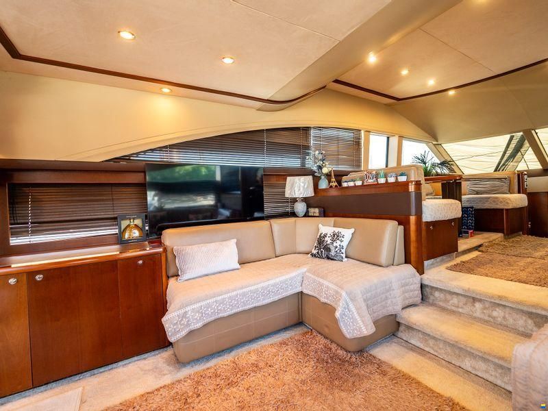 Princess 62