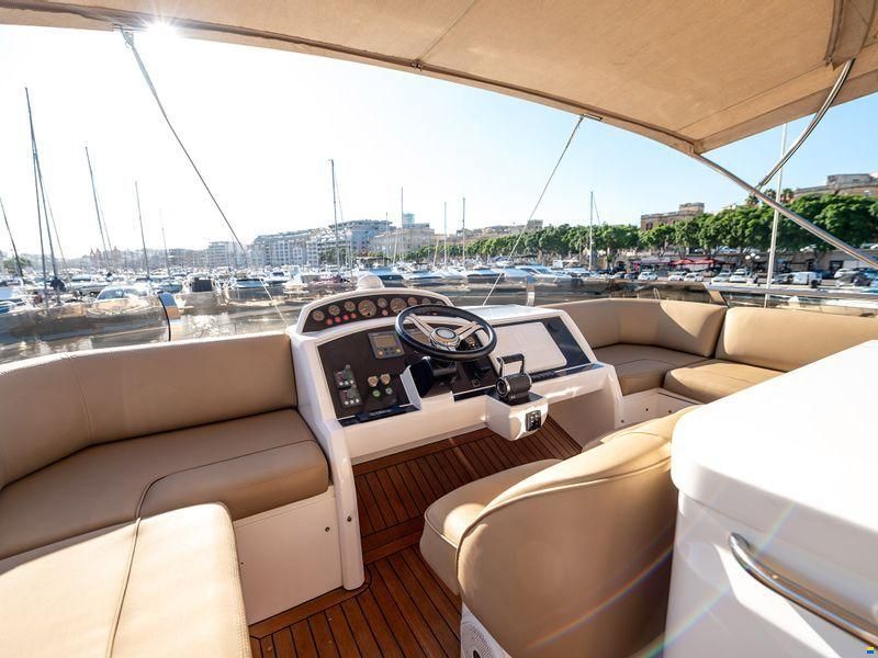 Princess 62