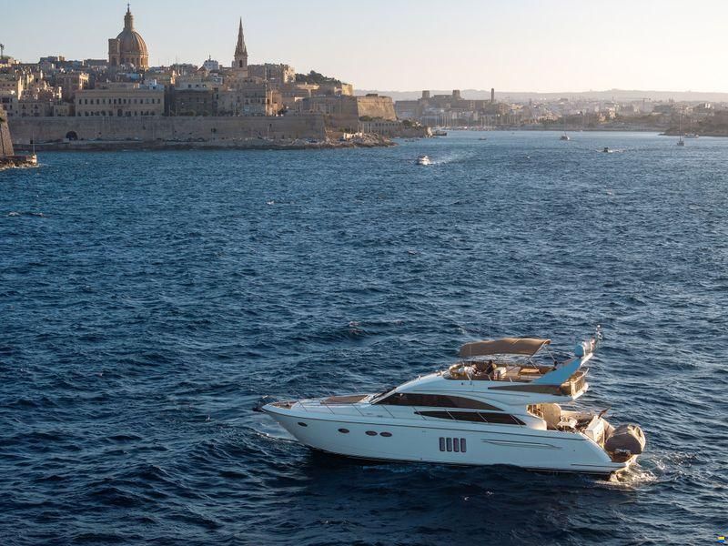 Princess 62