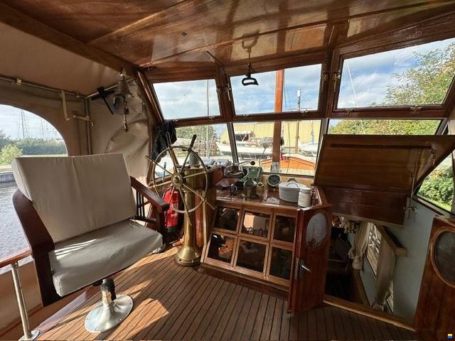 Feadship Royal van Lent & Akerboom