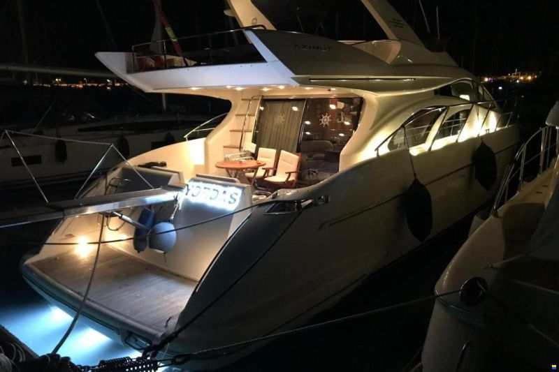 Azimut 55