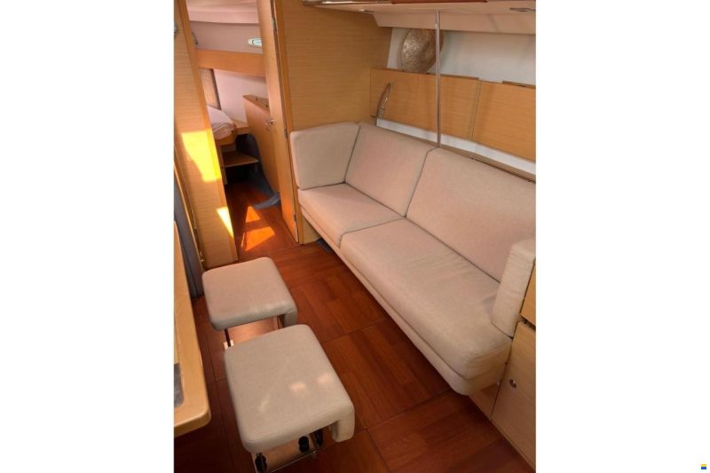 Beneteau First 45