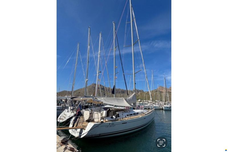 Beneteau First 45