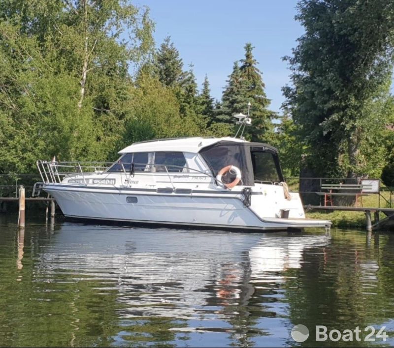 Saga 320 Sun Top