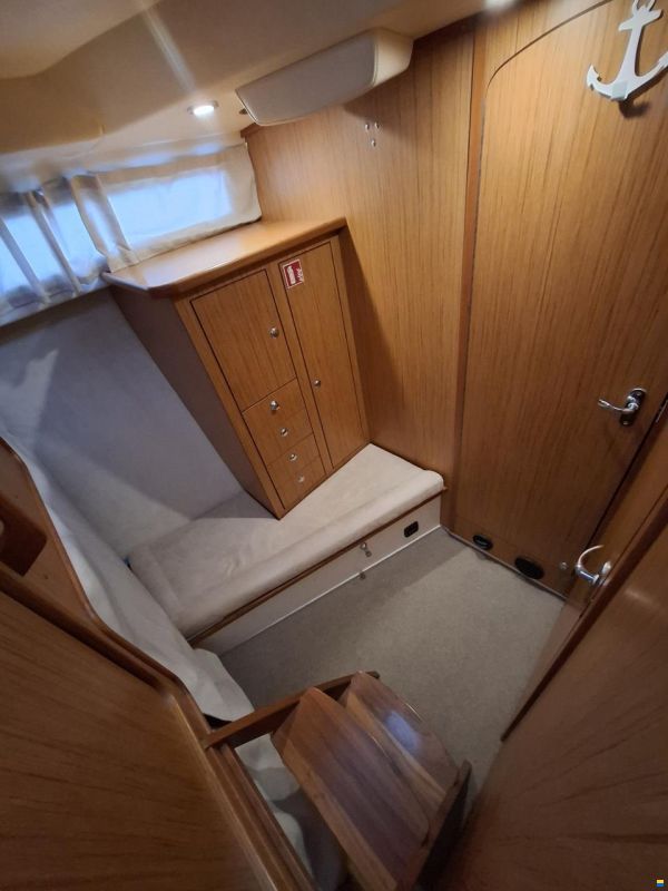 Saga 320 Sun Top
