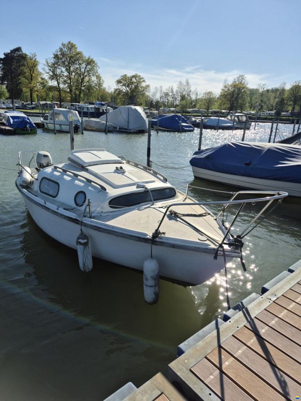 Cobramold Leisure 17