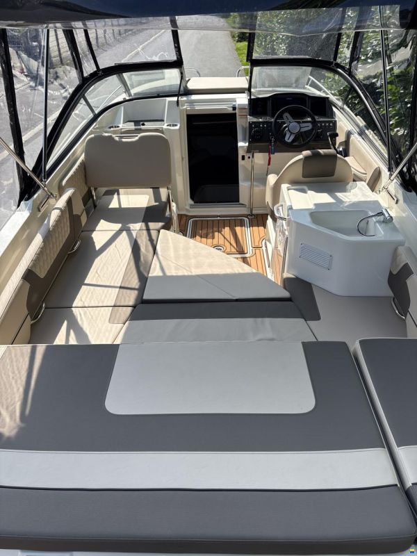 Bayliner VR6 Cuddy OB