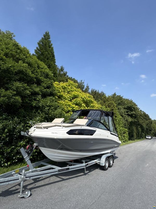 Bayliner VR6 Cuddy OB