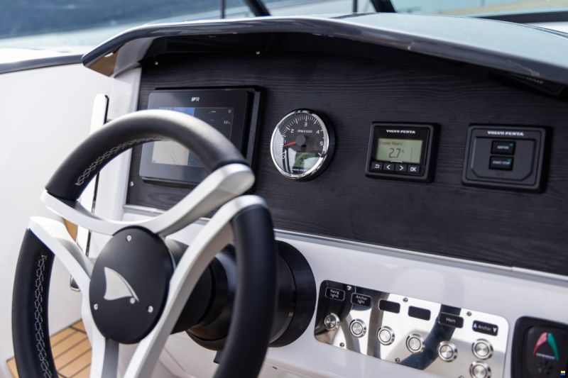 Alfastreet 28 Cabin